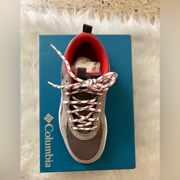 Columbia sneakers women’s size 7 - Picture 3 of 5